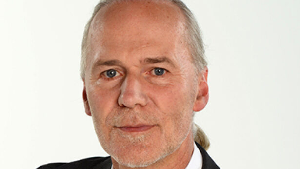 DR. BIOL. HUM. ROBERT SCHLEIP